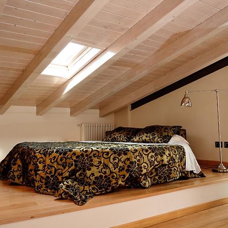 Ad Sidera Bed & Breakfast Pastrengo Rom bilde
